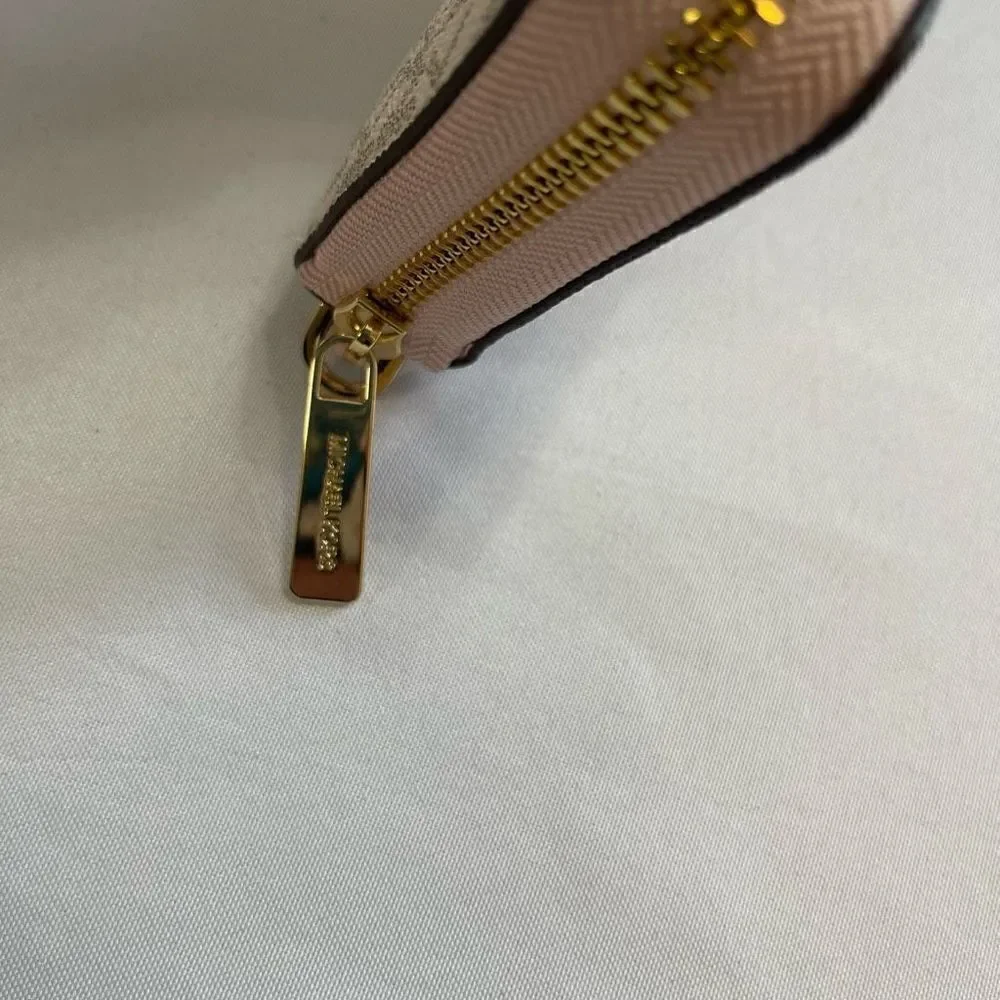 Michael Kors Jet Set Vanilla Pink Wallet